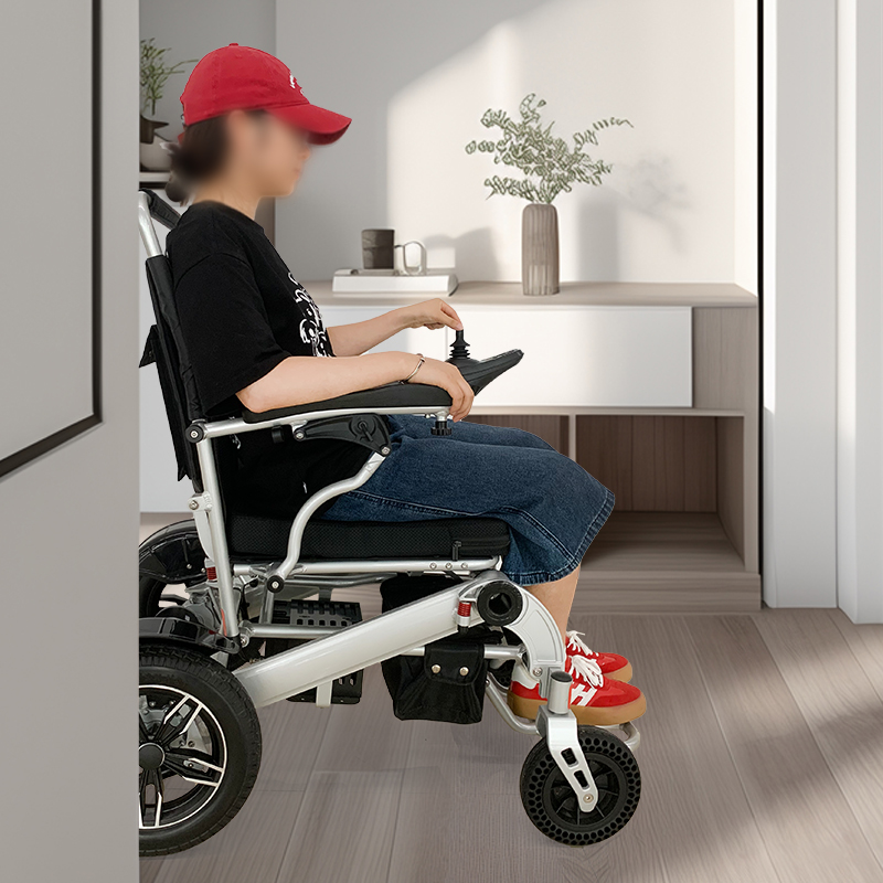 B2B Lightweight Foldable Electric Wheelchair B2B Lightweight Foldable Electric Wheelchair